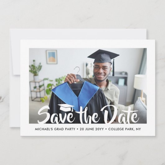 2 Foto Modern Script Afstuderen Save the Date Kaart (Voorkant)
