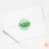 2 PETITS POIS dans une COSSE - autocollant (Enveloppe)