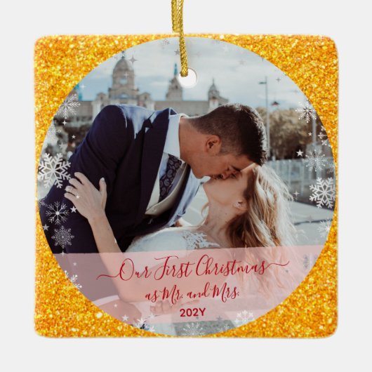 2 Photos Our First Christmas Mr Mrs Gold Glitter Keramisch Ornament (Voorkant)