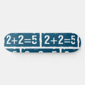2 plus 2 is 5 skateboard (Horizontaal)