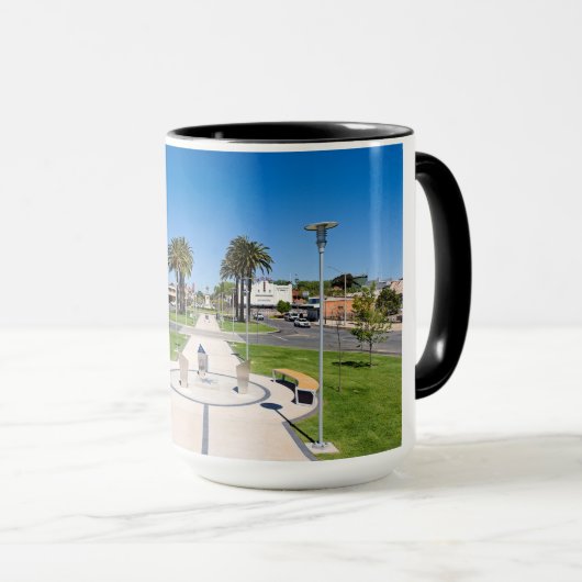 2 tasses (Devant droit)