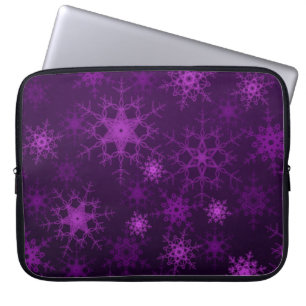 2d illustratie. Abstracte sneeuwvlokken. Heilige C Laptop Sleeve
