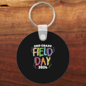 2e klas Velddag 2024 School Kinder Leraar Sleutelhanger (Achterkant)