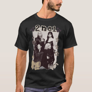 2NE1 Scrapbook Collage Cozy Goud Y2K Preppy Vintag T-shirt
