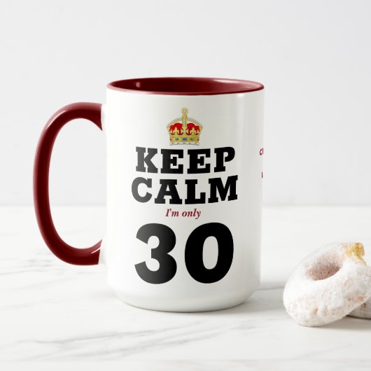 30e verjaardag Houd kalm add Message Funny Mok (Met donut)