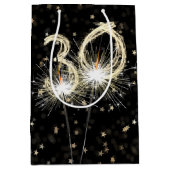 30e verjaardag Sparklers op zwart met sterren Medium Cadeauzakje (Voorkant)