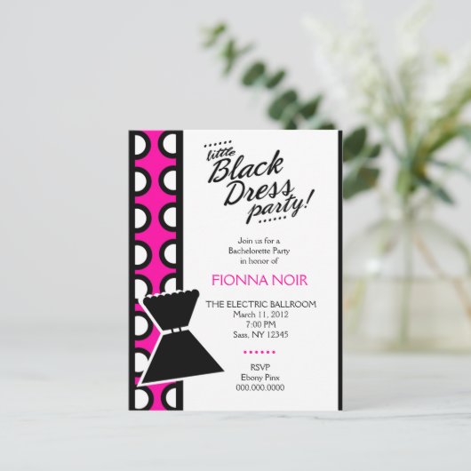 311 PETITE INVITATION DE ROBE NOIRE (Debout devant)