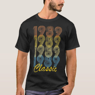 32 e 1989 Mannen in de baarmoeder 32 jaar T-shirt