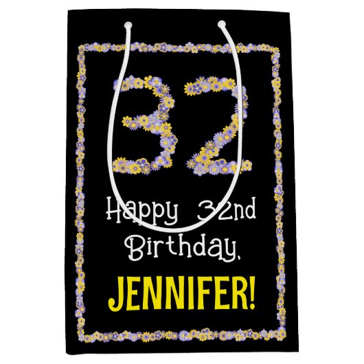 32e verjaardag: Floral Flowers Number, Custom Name Medium Cadeauzakje (Voorkant)