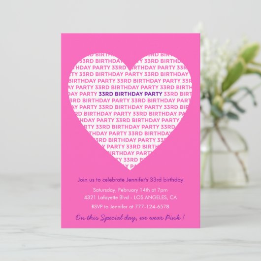 33e verjaardag uitnodiging Pink Big hart (Staand voorkant)
