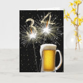34e Verjaardag Sparklers Met Bier Mok Kaart (Gele Bloem)
