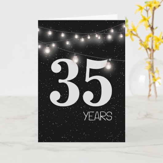 35ste verjaardag met lichten en sterren kaart (Gele Bloem)