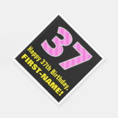 37e verjaardag: roze strepen en harten "37" + naam servet (Hoek)