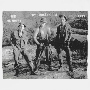 3 AMIGOS, VIETNAM 1968 FLEECE DEKEN