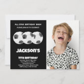 3 Balls Black Soccer Anniversaire Invitations avec (Devant)