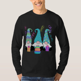 3 Birthday Gnomes Birthday Cake, Cadeaus, Confett T-shirt
