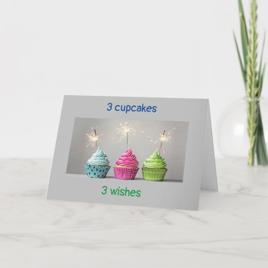 *3 CUPCAKES EN 3 KAARSEN & VERJAARDAGSWENSEN* KAART (Voorkant)