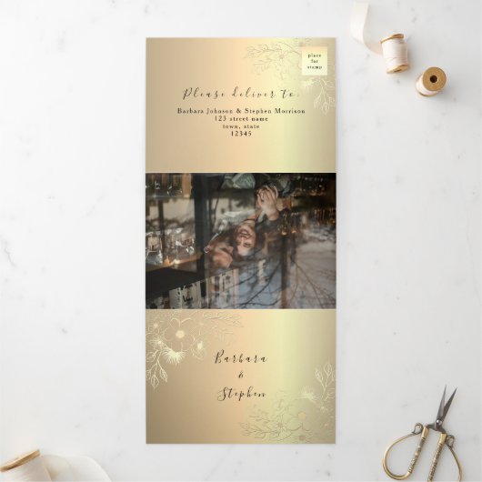 3-in-1 Gold Photo Wedding Tri-Fold Uitnodiging (Buitenkant)