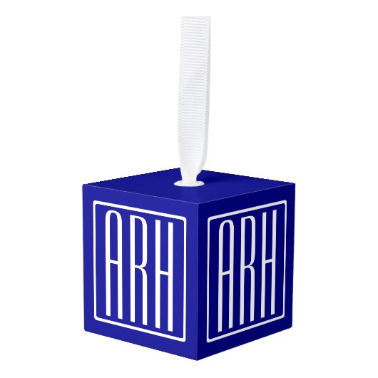 3 Initialen Monogram | Navy Blue en White Kubus Ornament (Voorkant hoekig)