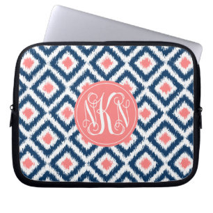 3-letter monogram koraal en blauwe Ikat-patroon Laptop Sleeve