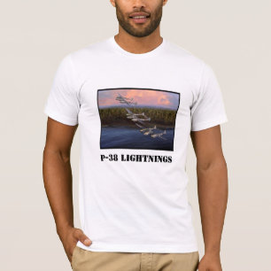 3 P-38 Bliksem Vliegen in formatie T-shirt