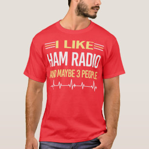 3 Personen met radioamateurradio T-shirt
