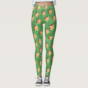 3D Hout Meeple Game Piece on Green Leggings