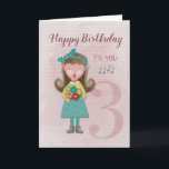 3e Anniversaire Fille chantant Bonne carte d'anniv<br><div class="desc">Petite chorale chantant "Joyeux anniversaire à vous" avec les yeux fermés et la bouche ouverte large. La fille a des fleurs dans ses mains et un ruban dans ses cheveux blonds. Arrière - plan rose dégoûtée et subtile 3 sur le devant symbolisant son 3e anniversaire.</div>