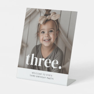 3e verjaardag foto welkomstbord reclamebord met voetstuk