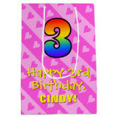 3e verjaardag: Fun roze hartstrepen & regenboog 3 Medium Cadeauzakje (Achterkant)