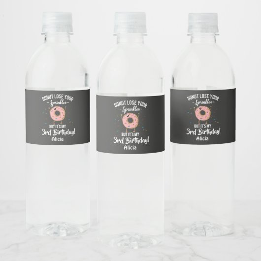 3e verjaardag Funny Donut Theme Funny Quote Waterfles Etiket (Flessen)