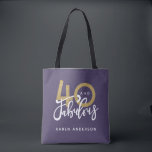 40 et fabuleux sac fourre-tout d'or violet<br><div class="desc">Célébrez votre anniversaire spécial en style avec cet effet violet et or 40 et fabuleux design d'anniversaire</div>