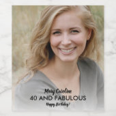 40 Fabulous Birthday Black Modern Script Photo Wijn Etiket (Enkel label)