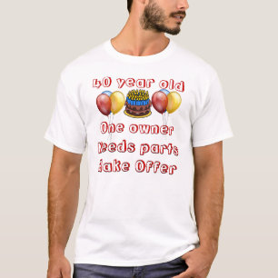 40-jarige. Eén eigenaar. Heeft onderdelen nodig. T-shirt