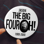 40e anniversaire le grand quatre oh nom photo mono<br><div class="desc">Fun mono noir et blanc 40e anniversaire photo et nom pin bouton badge. Une bonne idée pour ajouter un peu de plaisir à une fête du quarantième anniversaire. Personnalisez avec votre propre nom et année de naissance à l'année en cours, échantillon lit Jason le big four oh! D'autres articles correspondants...</div>