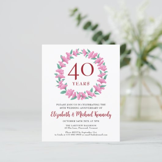 40e Jubileum Ruby Floral Wreath Invitation (Staand voorkant)