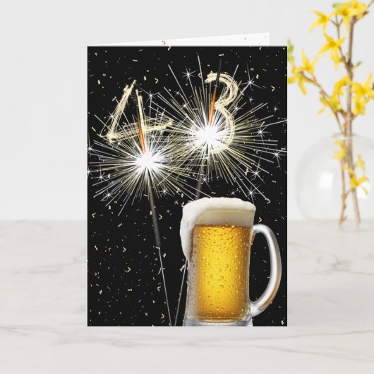 43e Verjaardag Sparklers Met Bier Mok Kaart (Gele Bloem)