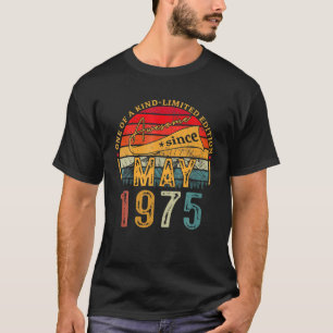 47 jaar Geweldige sinds mei 1975 geeft 47e geboort T-shirt