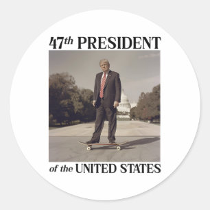 47e President Donald Trump op skateboard Ronde Sticker