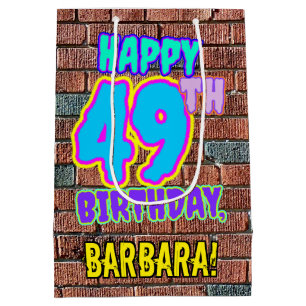 49e verjaardag: Fun, Urban Graffiti geïnspireerd K Medium Cadeauzakje