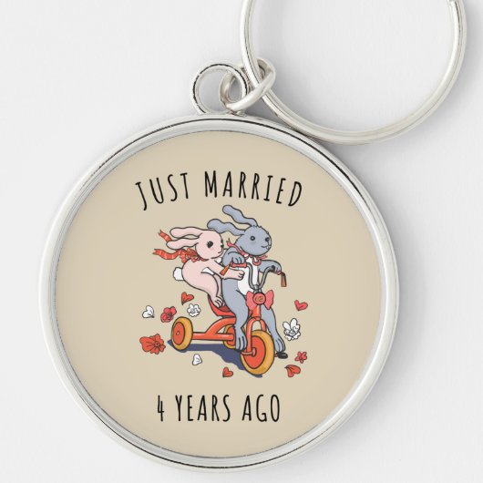 4 jaar Gewoon gehuwd met 4 jaar Jubileum Gift Sleutelhanger (Voorkant)
