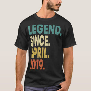 4 jaar oude legenda sinds 4 april 2019, vierde ver t-shirt