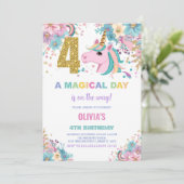 4e anniversaire Unicorn Invitations anniversaire (Debout devant)