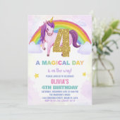 4e Rainbow Unicorn Anniversaire Invitations Cloud (Debout devant)
