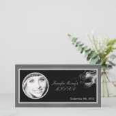 4x8 Mis XV Faire-part de fête noire en argent (Debout devant)