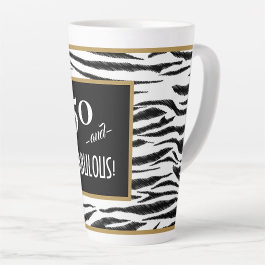 50 en FABULOUS! Retro Zebra Stripes 50th Birthday Latte Mok (Rechterhoek)
