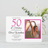 50 et fabuleuse invitation anniversaire avec photo (Debout devant)