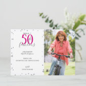 50 et fabuleux 50e anniversaire Invitations de fêt (Debout devant)