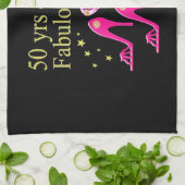 50 JAAR OUD EN EEN FANTASTISCH DIVA DESIGN THEEDOEK (Gevouwen)