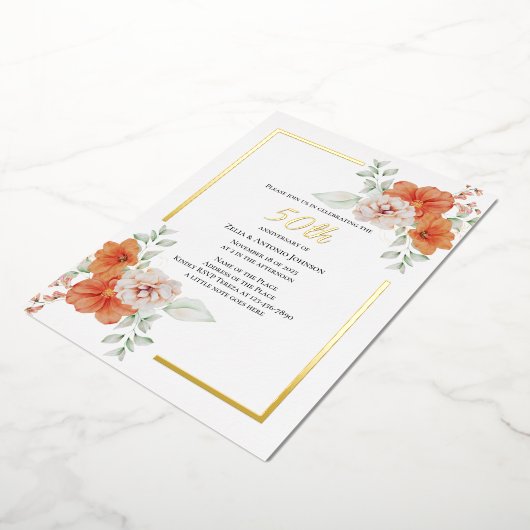 50e Jubileum Floral Wreath Folie Uitnodiging (Gedraaid)